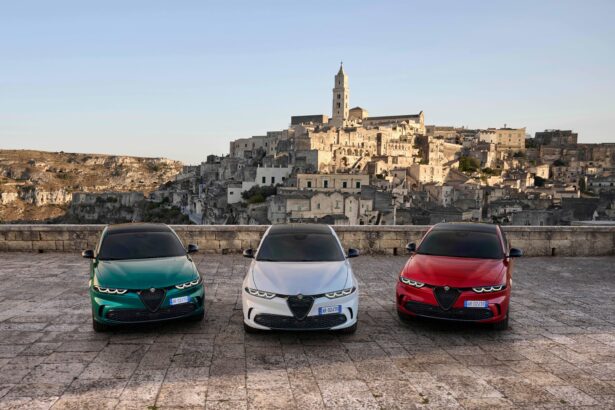 „Tributo Italiano“ in den italienischen Nationalfarben: Sondermodelle von Tonale, Giulia und Stelvio als Hommage an die Wurzeln und die Sportlichkeit der Marke in einzigartigem Design