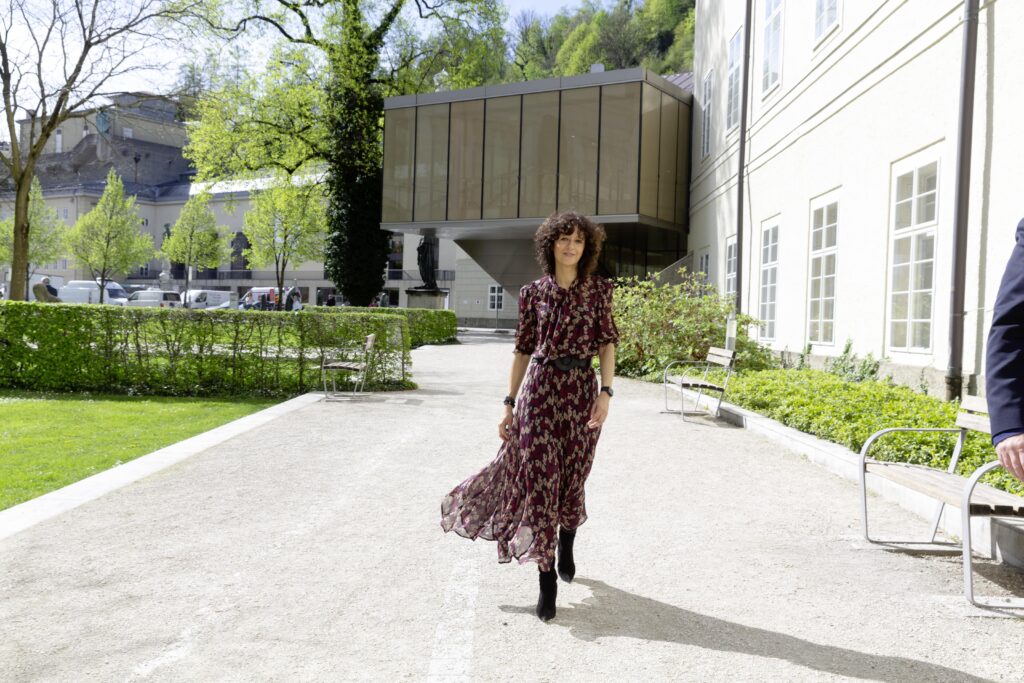 Emmanuelle Charpentier zu Besuch in Salzburg